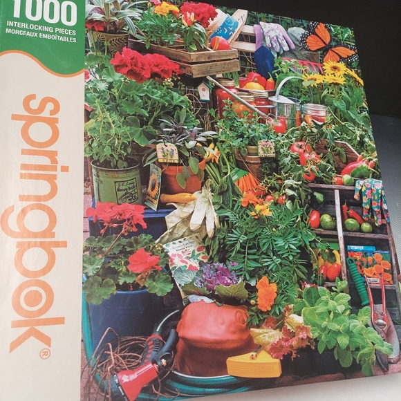 Springbok 1000pc puzzle garden delights 25in x 30in - Picture 3 of 3
